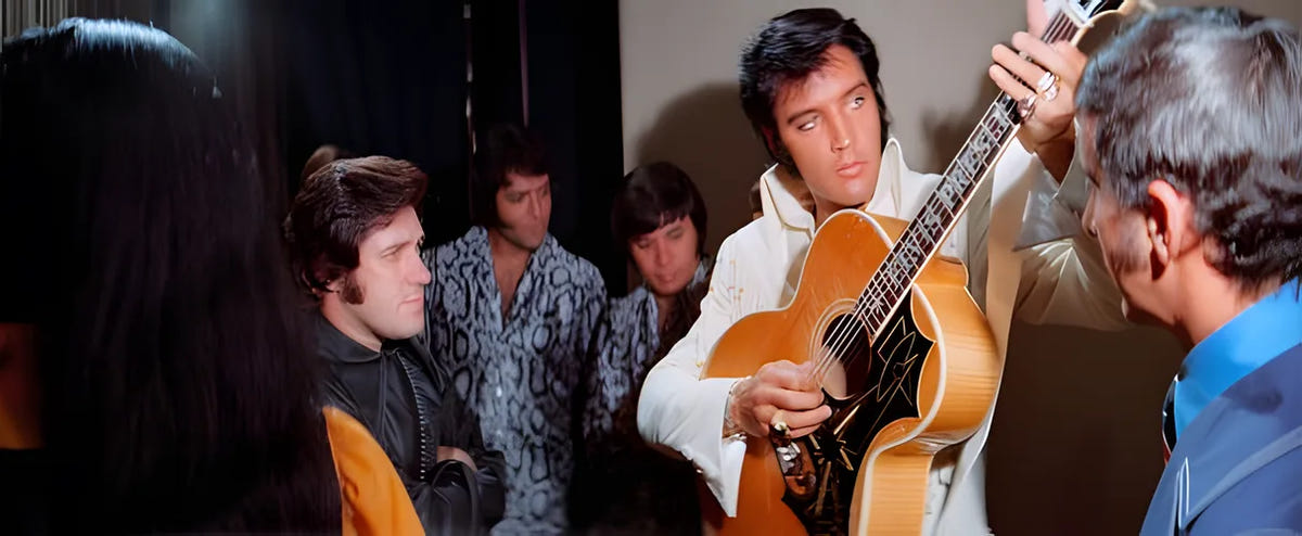 Filmszene 4 aus EPiC: Elvis Presley in Concert – 4K UHD Blu-ray. Regie: Baz Luhrmann