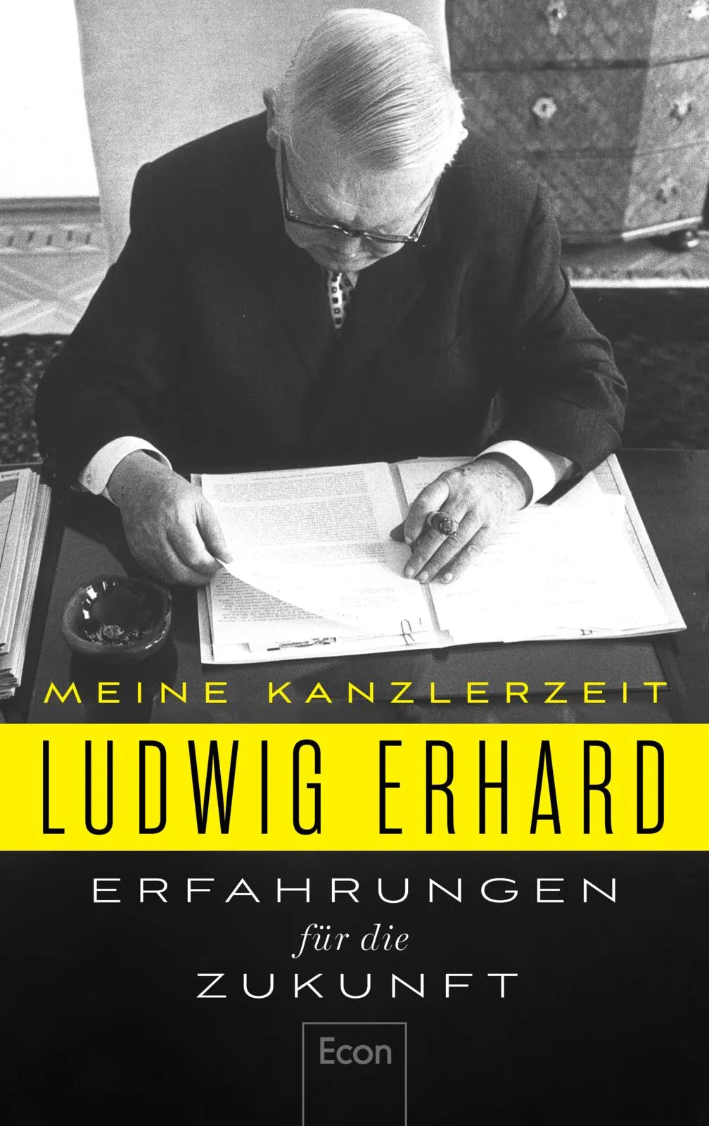 Buchcover von 'Erfahrungen für die Zukunft' - Gebundene Ausgabe von Ludwig Erhard