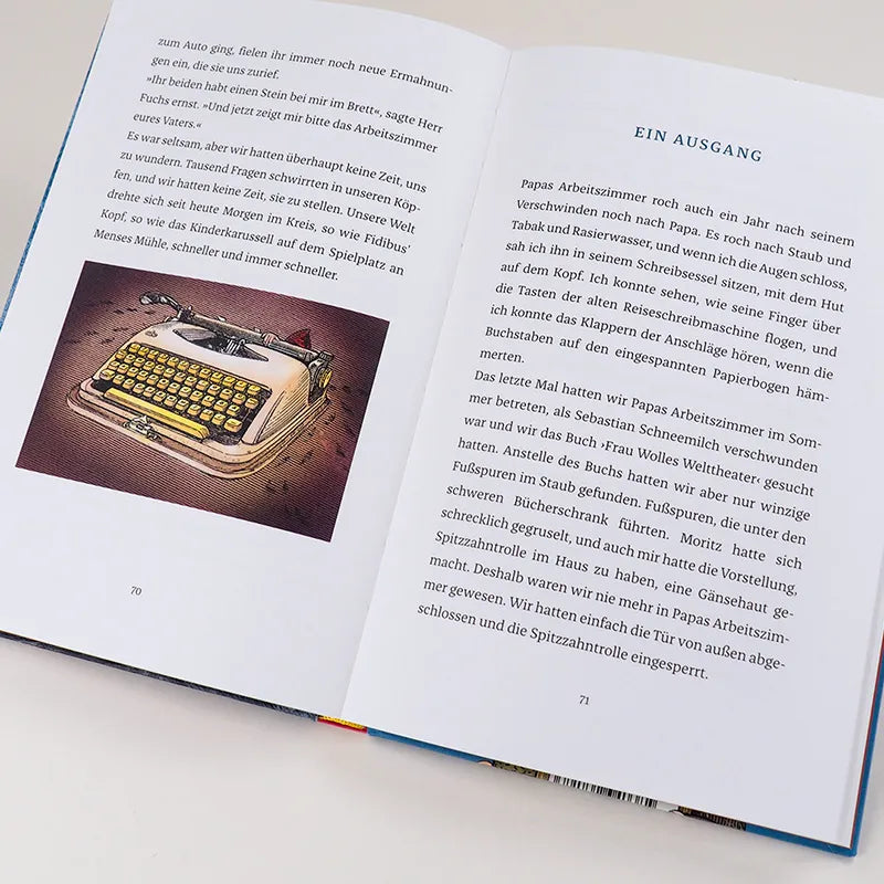 Produktansicht: Frau Wolle und die Welt hinter der Welt (Gebundene Ausgabe)