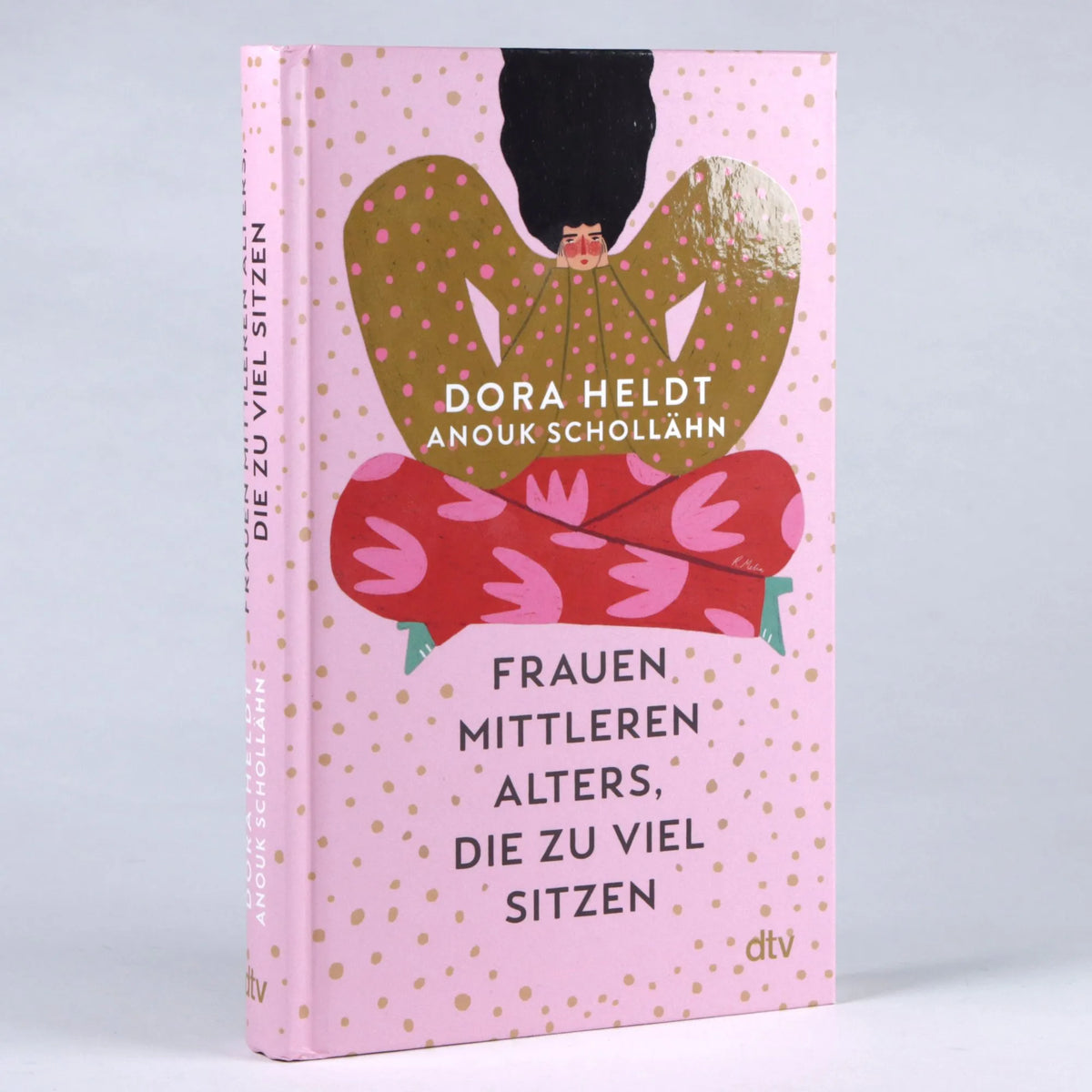 Detailansicht: Frauen mittleren Alters, die zu viel sitzen (Hardcover)