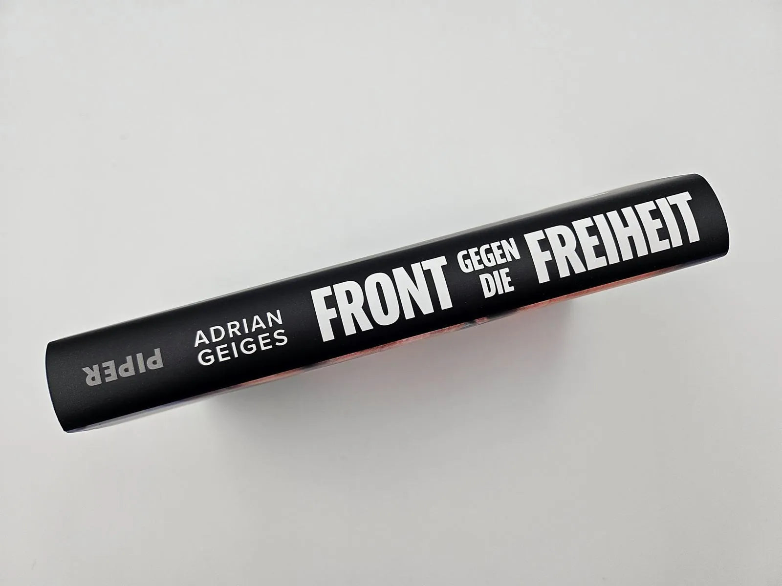 Abbildung von 'Front gegen die Freiheit'