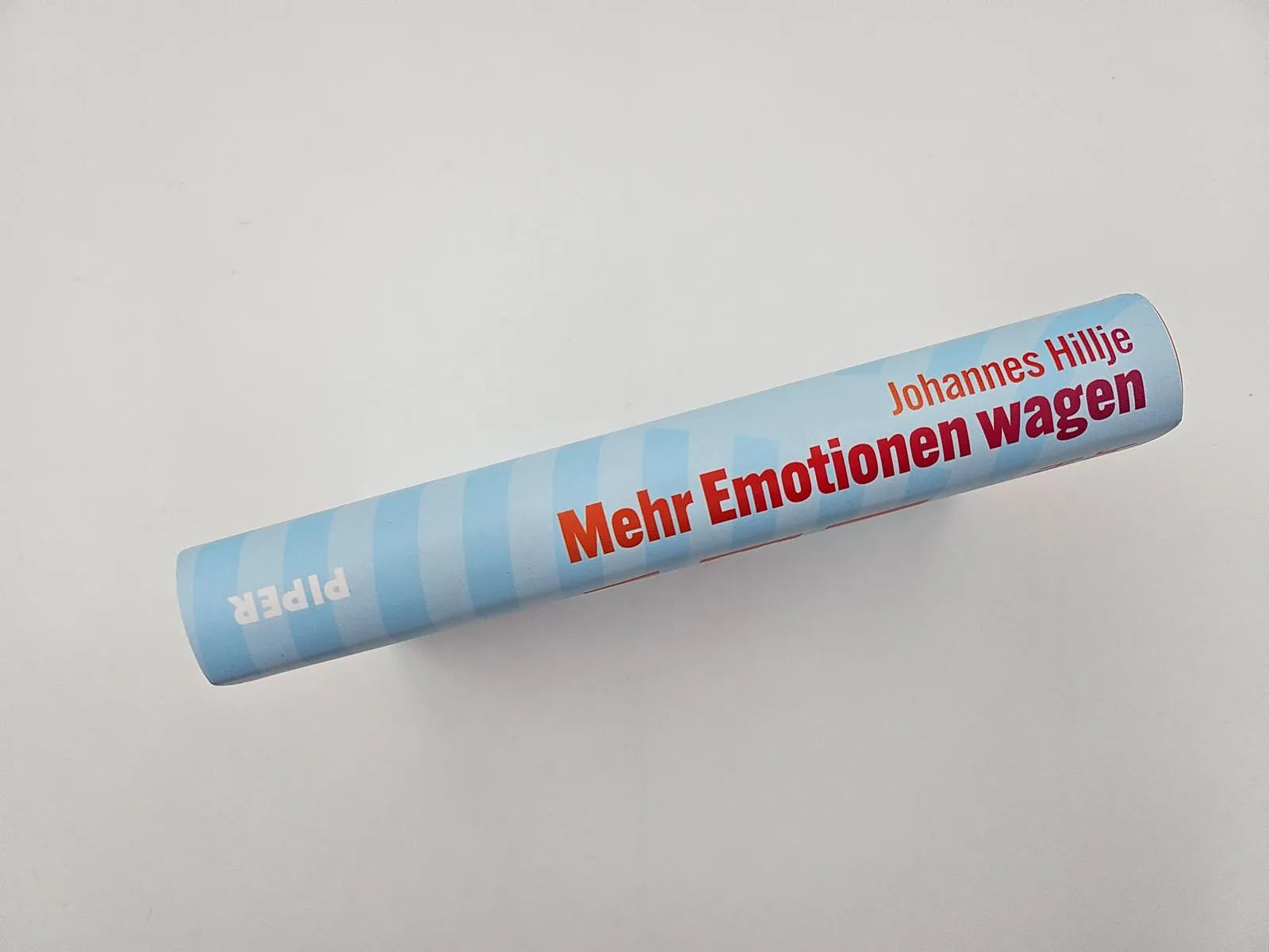 Abbildung von 'Mehr Emotionen wagen'