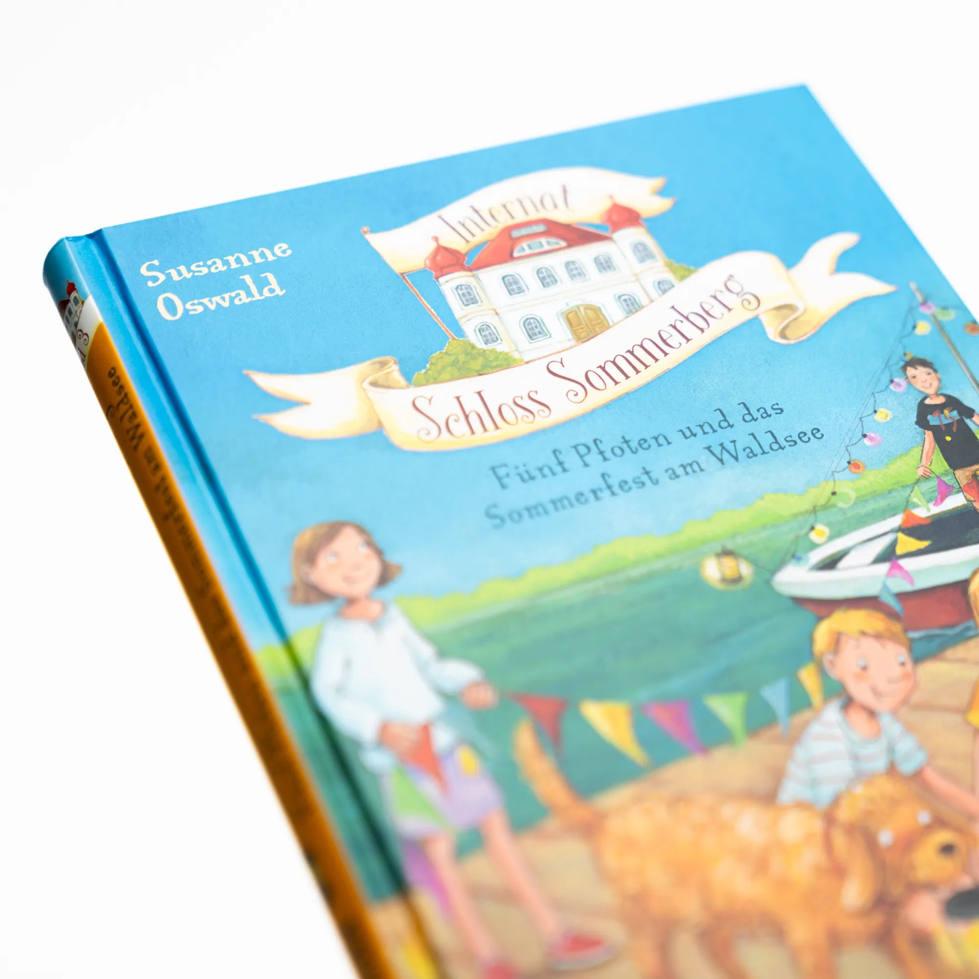 Detailansicht: Internat Schloss Sommerberg – Fünf Pfoten und das Sommerfest am Waldsee (Hardcover)