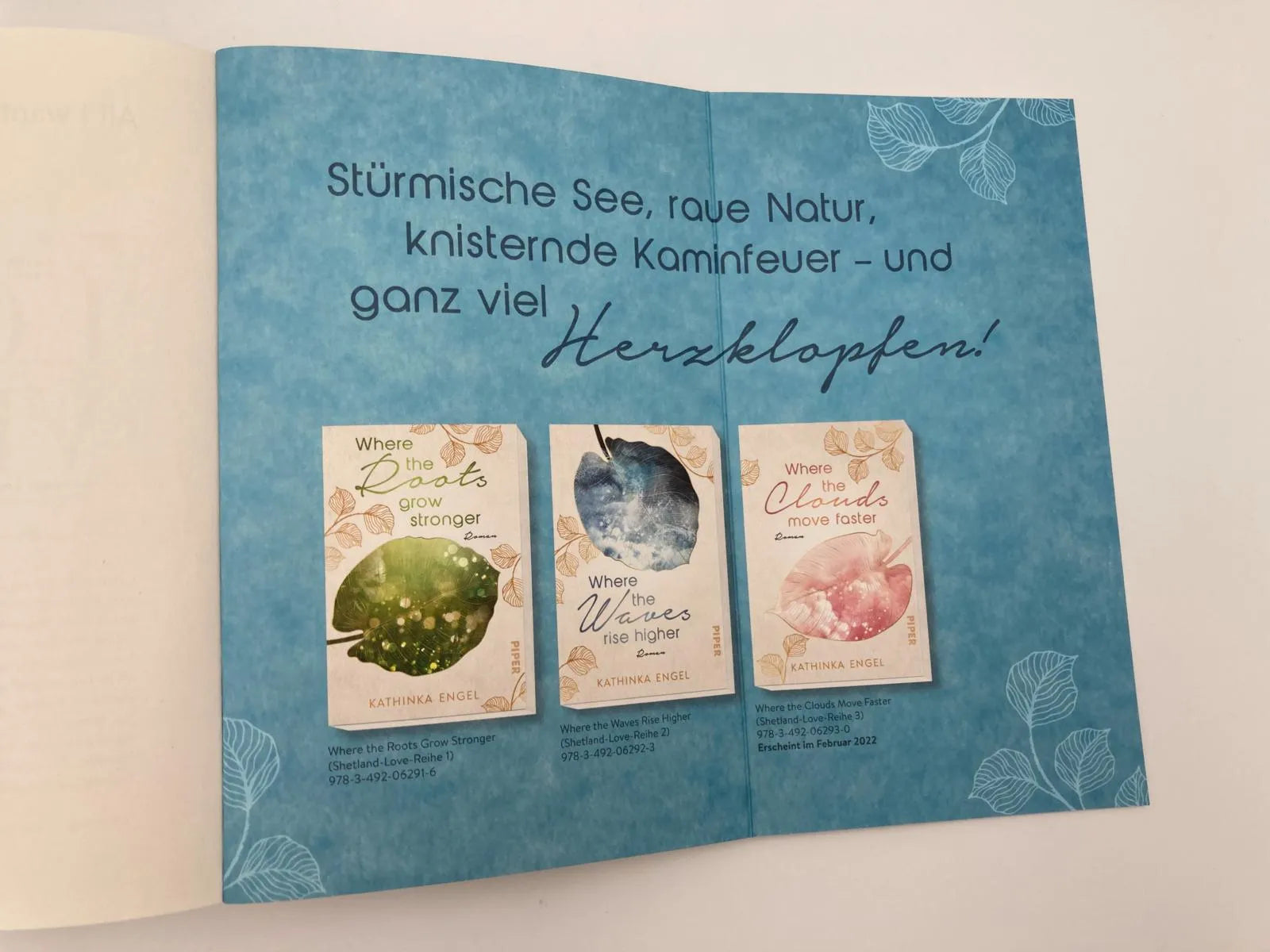 Produktansicht: Where the Waves Rise Higher (Paperback)
