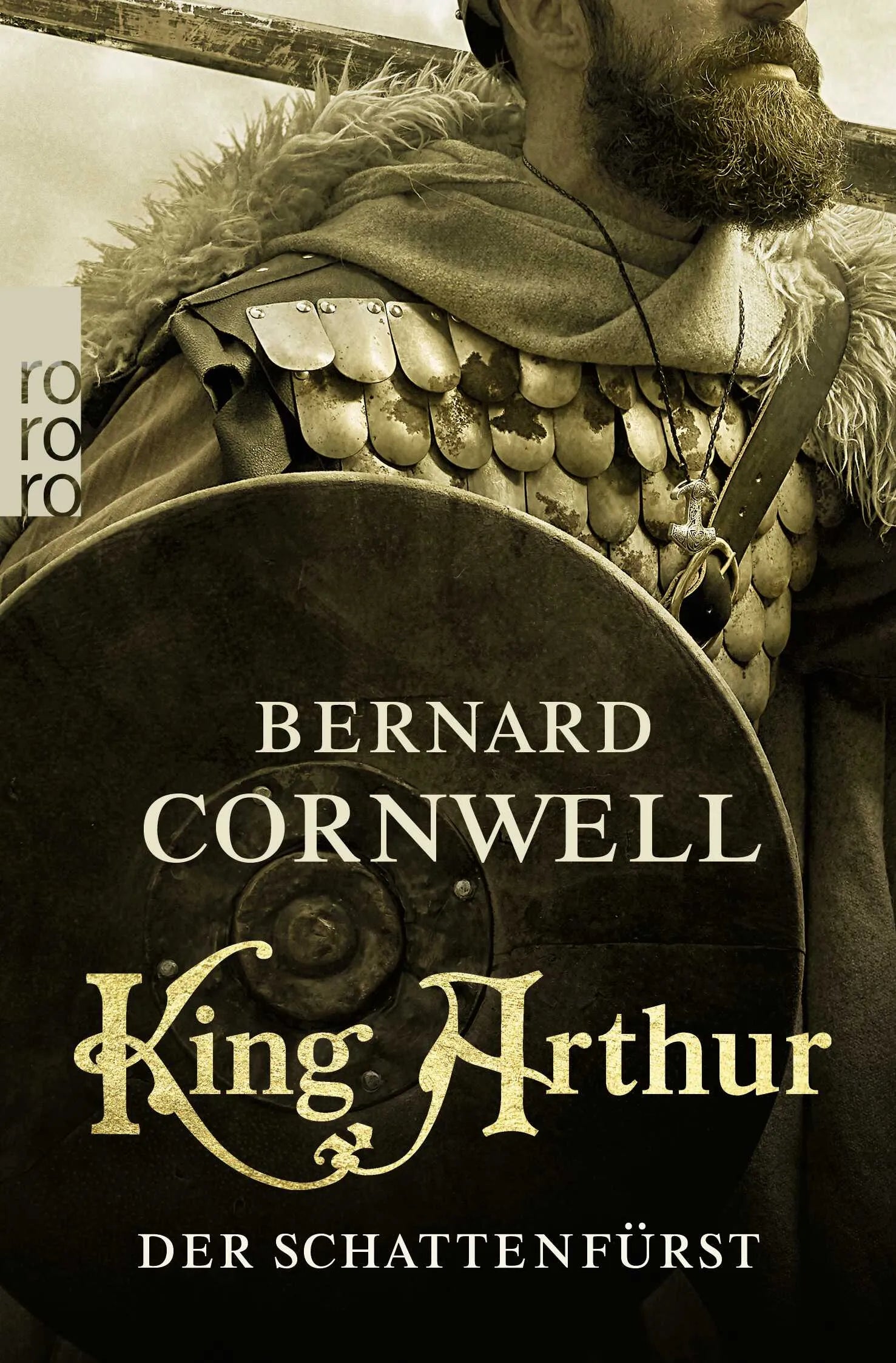 Buchcover von 'King Arthur: Der Schattenfürst' - Taschenbuch von Bernard Cornwell