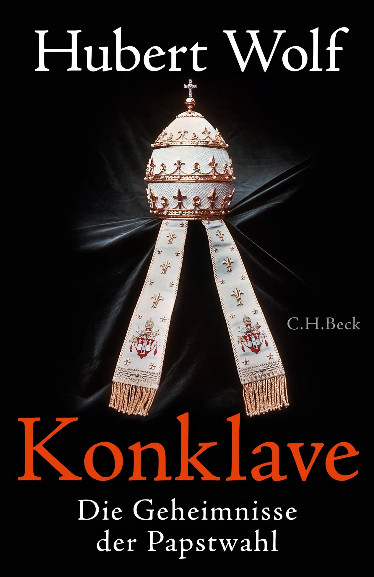 Buchcover von 'Konklave' - Gebundene Ausgabe von Hubert Wolf