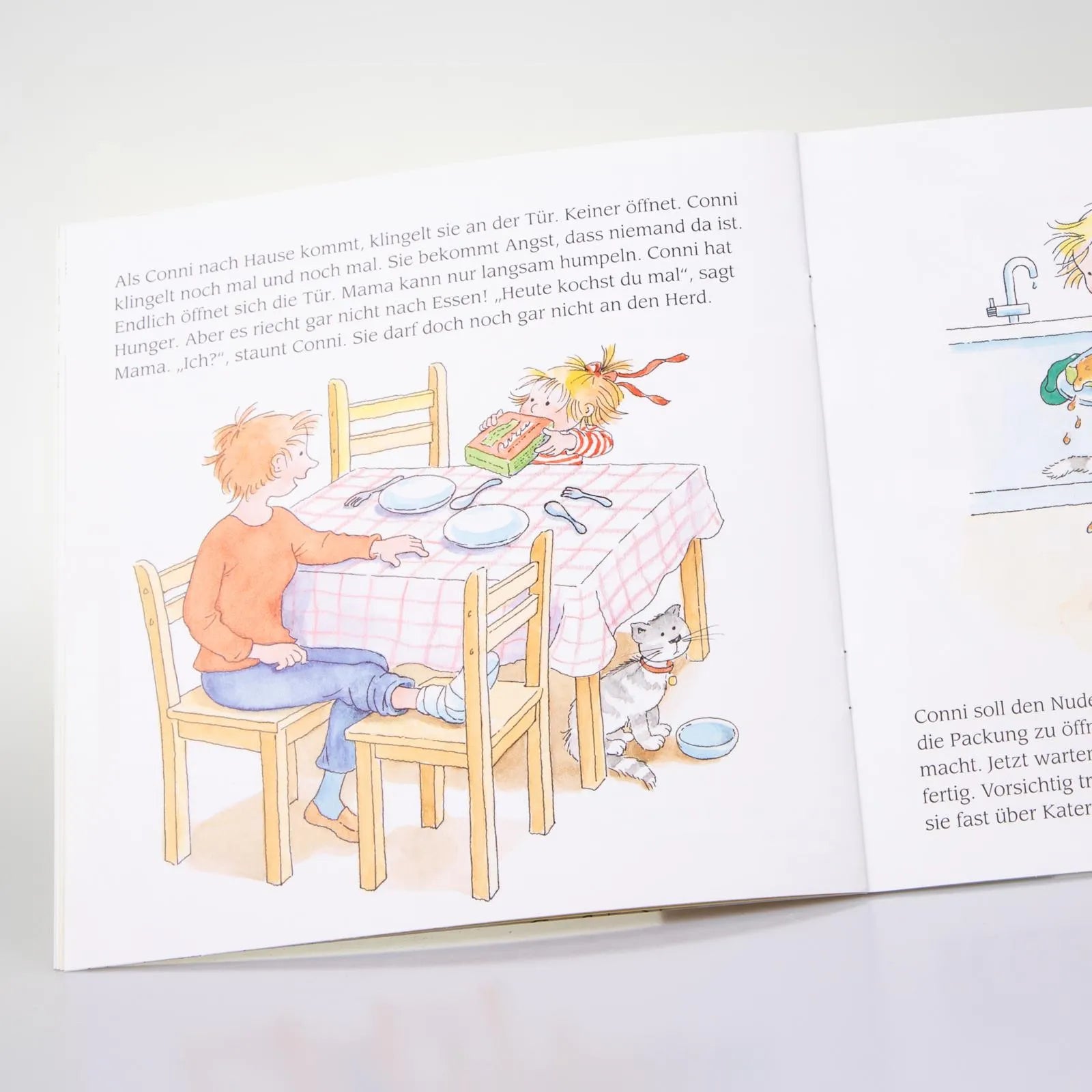 Abbildung von 'LESEMAUS 52: Conni hilft Mama'