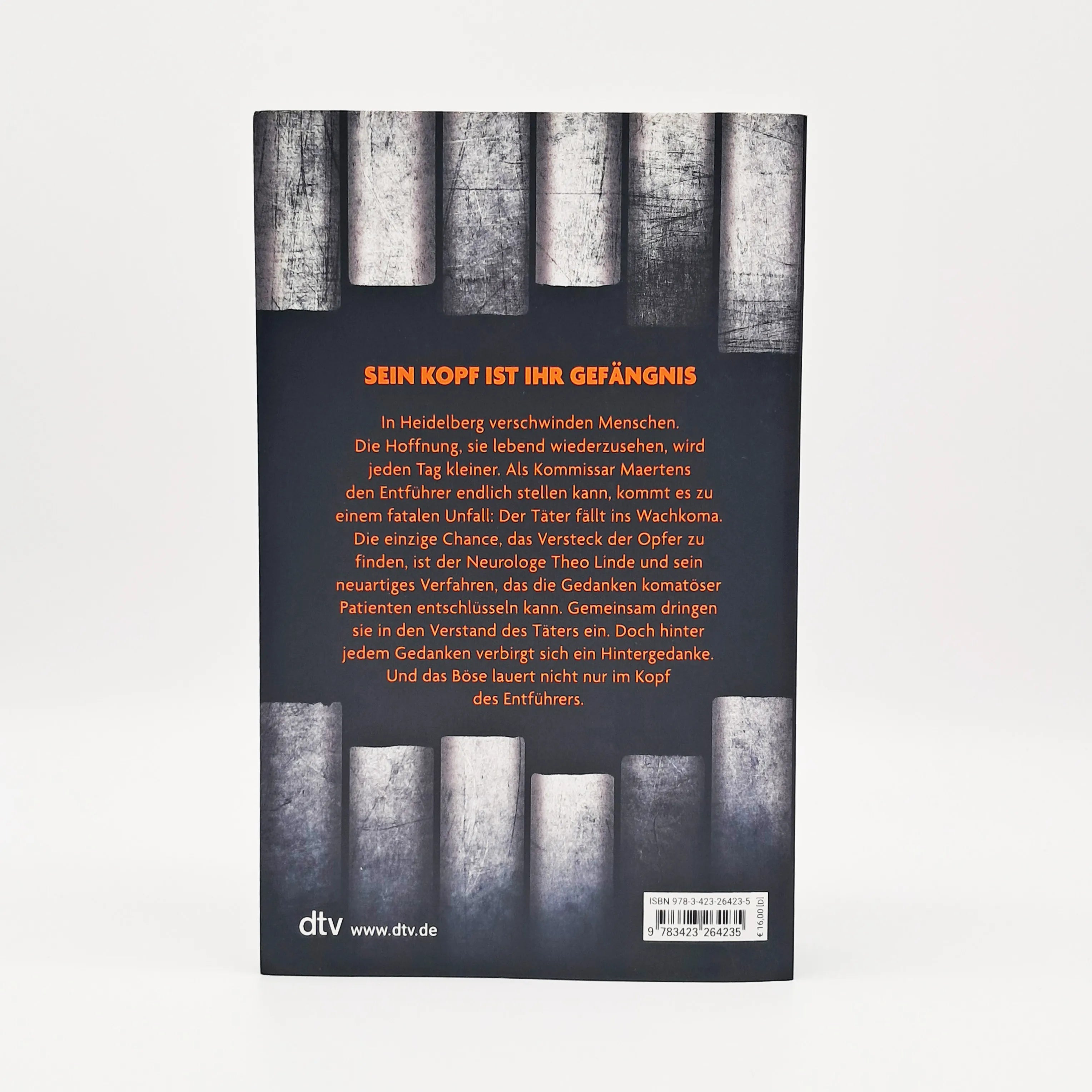 Produktansicht: Locked in (Paperback)