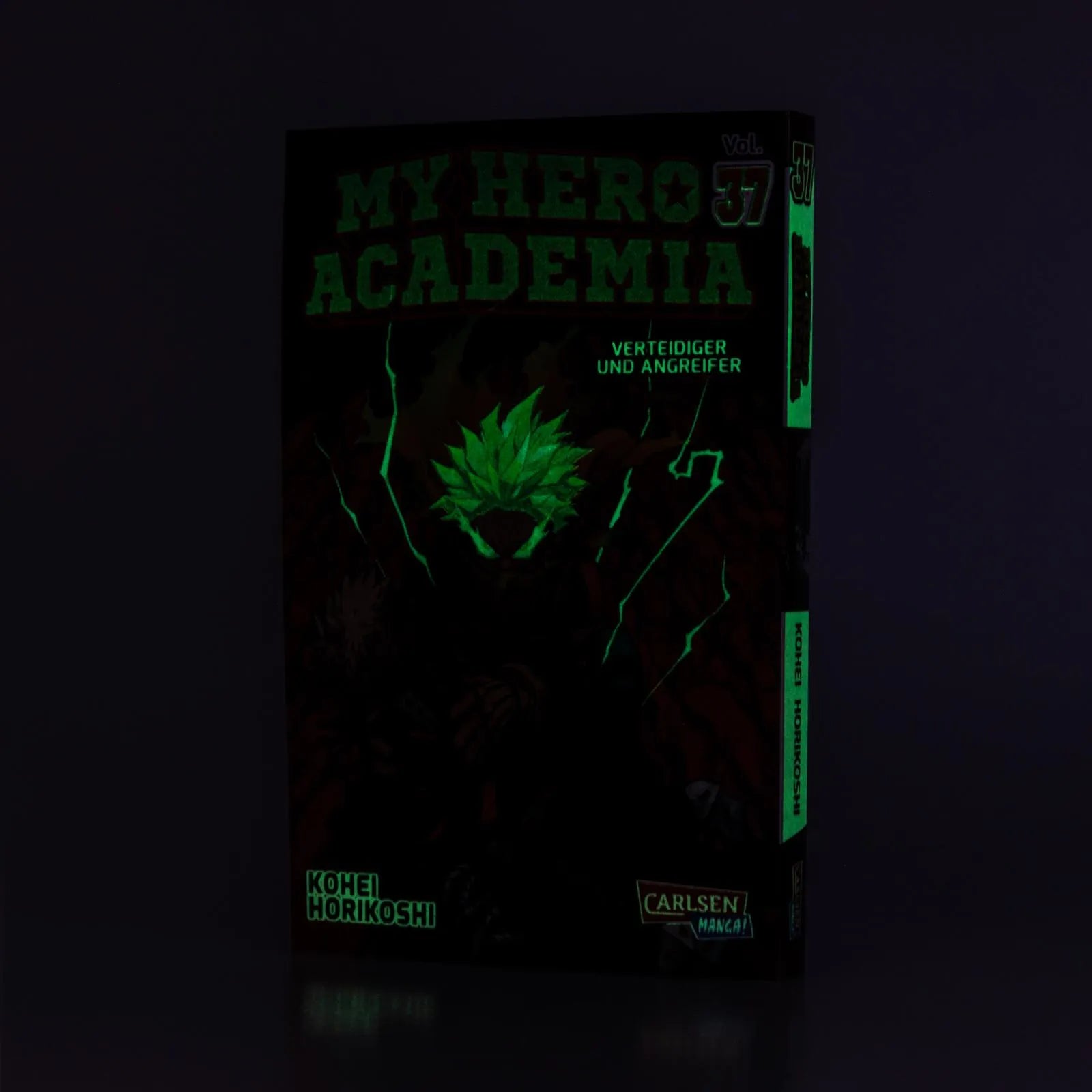 Kohei Horikoshi - My Hero Academia 37