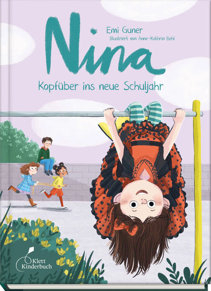 Buchcover von 'Nina - Kopfüber ins neue Schuljahr' - Gebundene Ausgabe von Emi Gunér