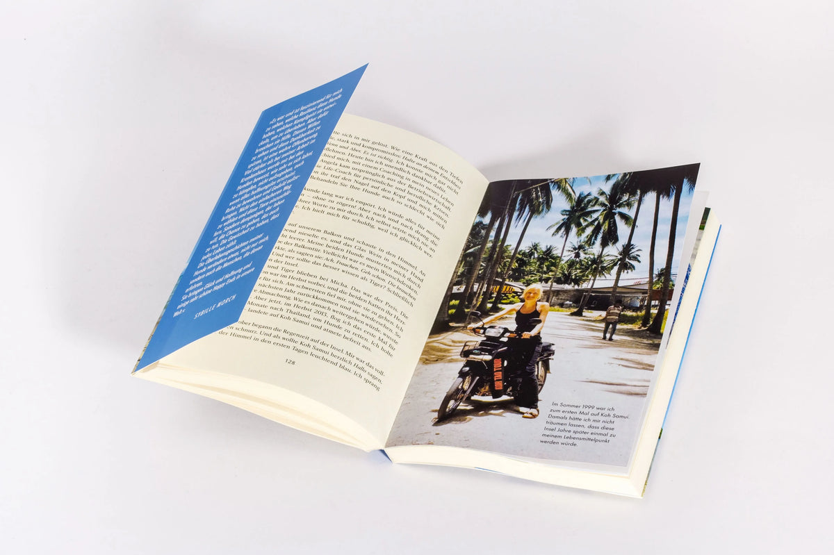 Detailansicht: Pfoten im Sand (Paperback)