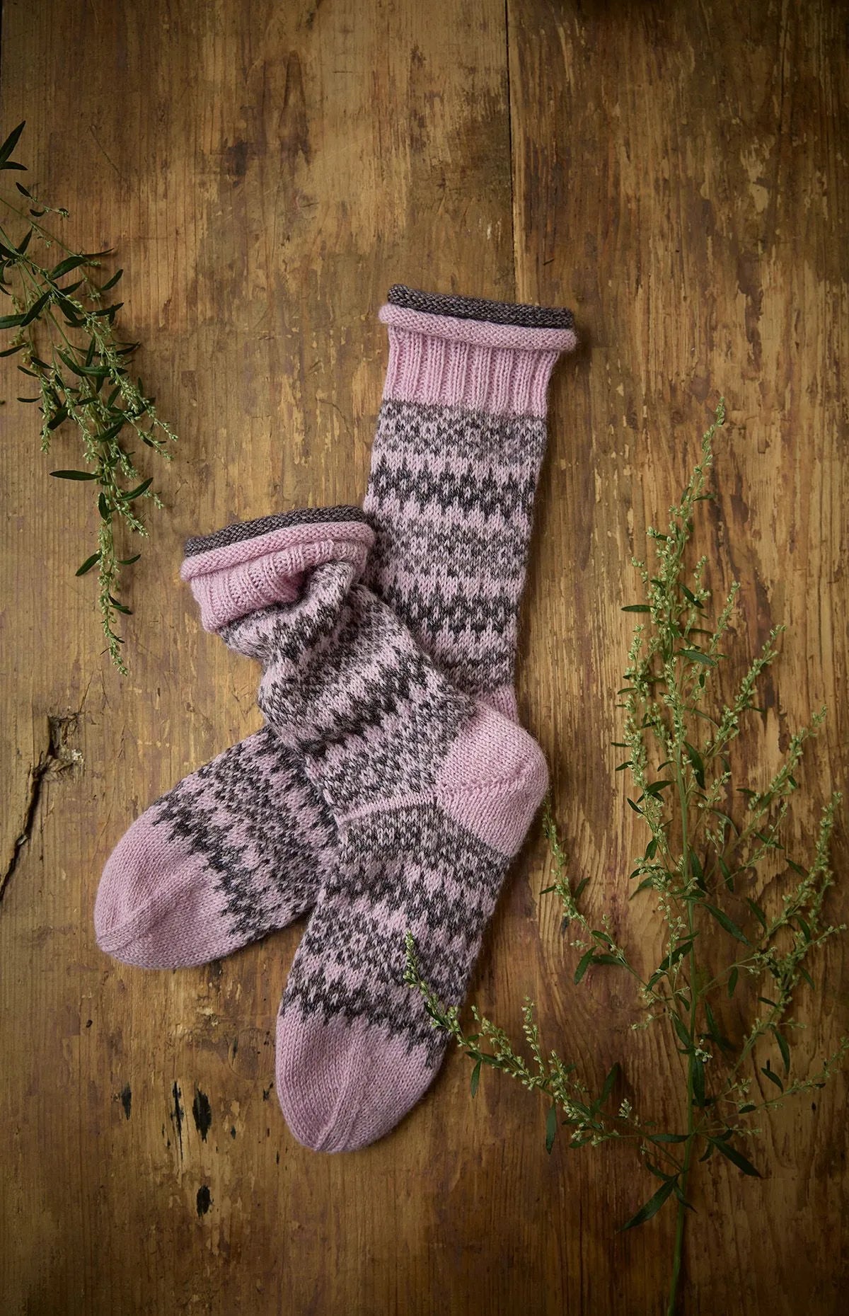 Detailansicht: Romantische Socken stricken (Hardcover)