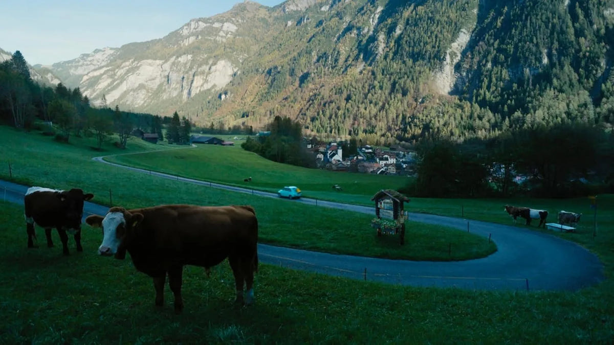 Filmszene 3 aus Sew Torn - Fäden des Verbrechens – Blu-ray