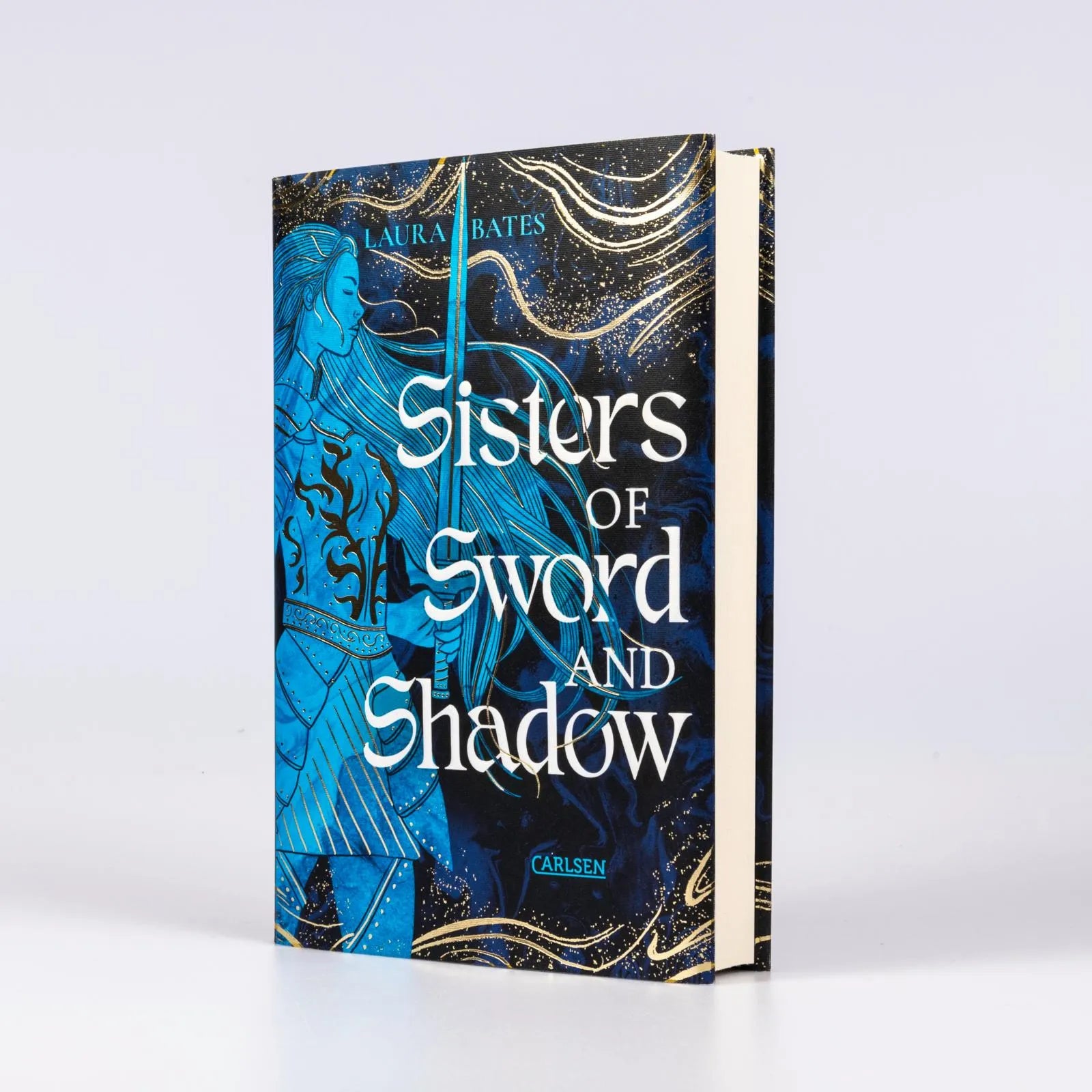 Laura Bates - Sisters of Sword and Shadow