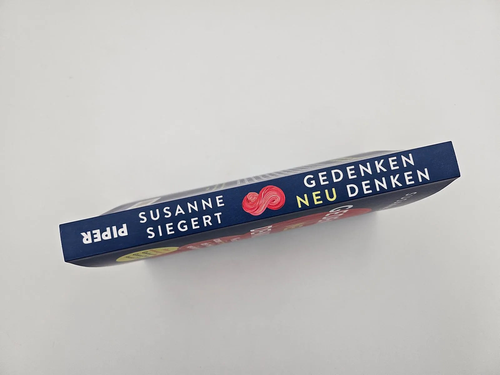 Abbildung von 'Gedenken neu denken'