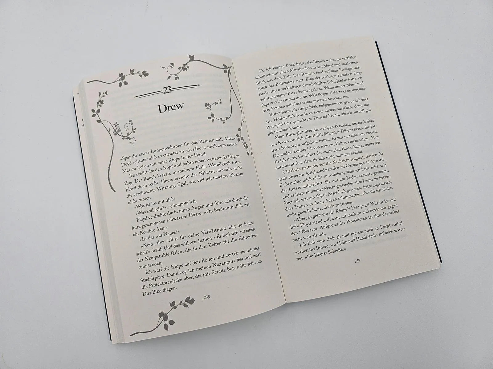 Abbildung von 'Rosefield Academy of Arts – The Promises We Make'