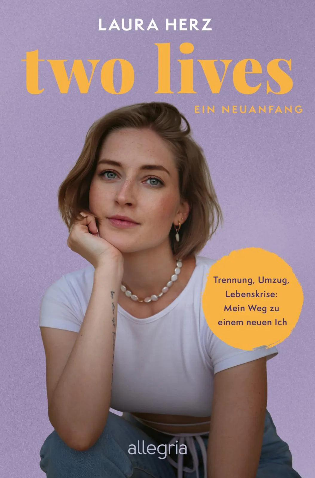 Buchcover von 'Two Lives' - Paperback von Laura Herz