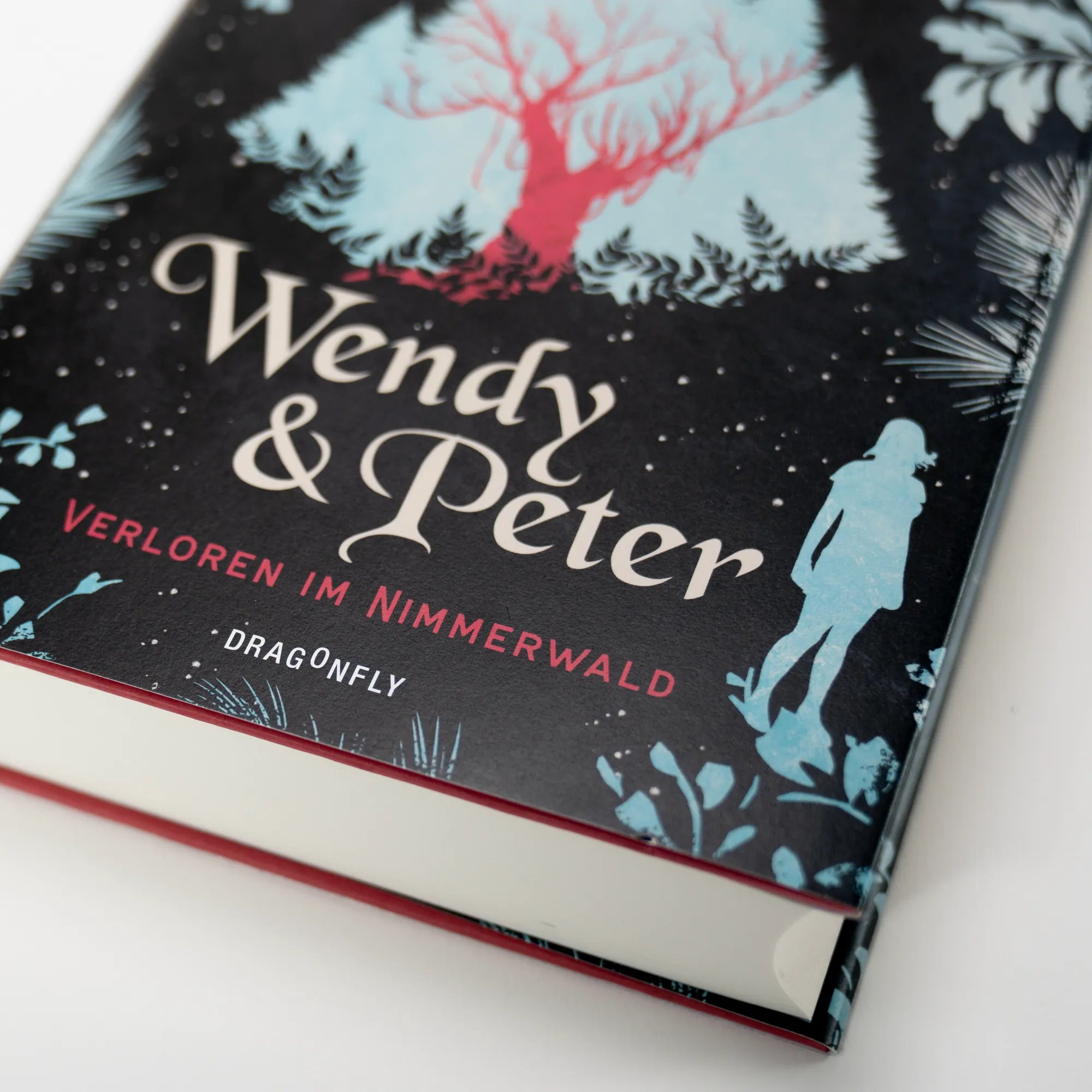 Produktansicht: Wendy & Peter. Verloren im Nimmerwald (Gebundene Ausgabe)