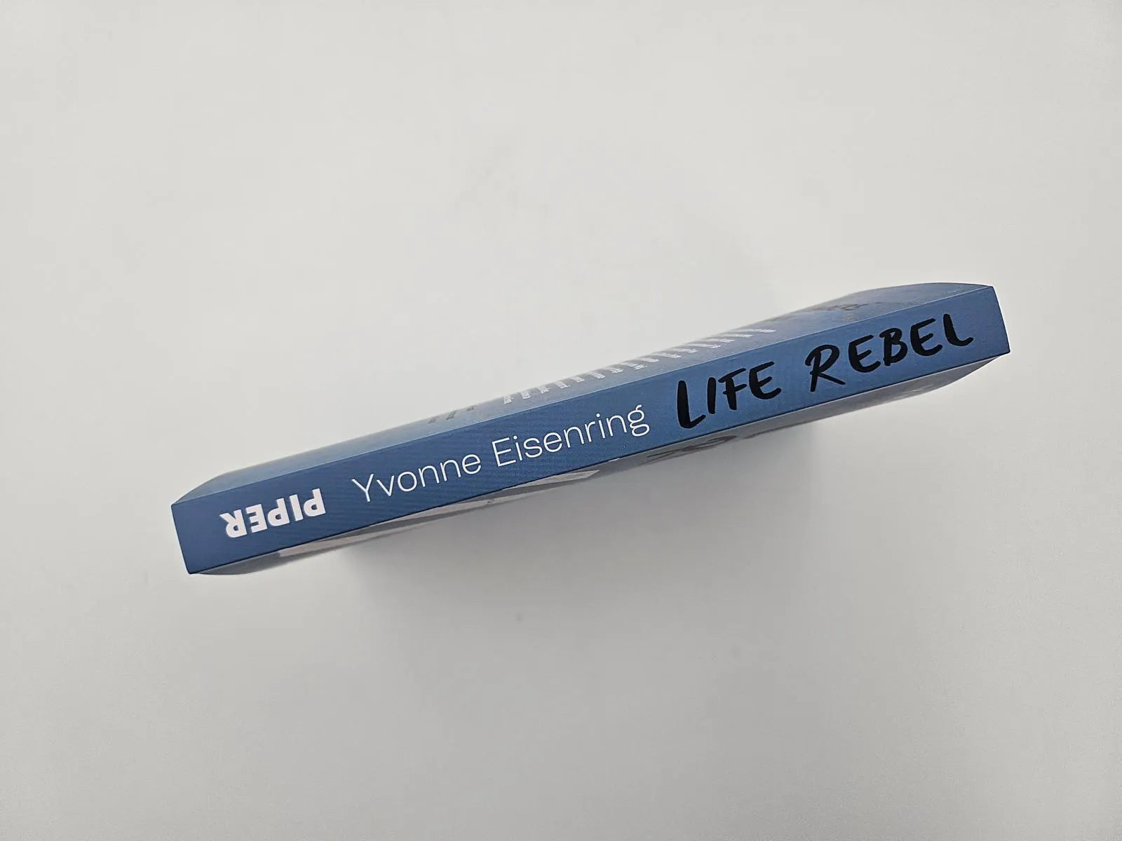 Produktansicht: Life Rebel (Paperback)